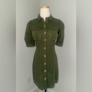 I am selling this beautiful Mink Pink dress! It was only worn once or twice!